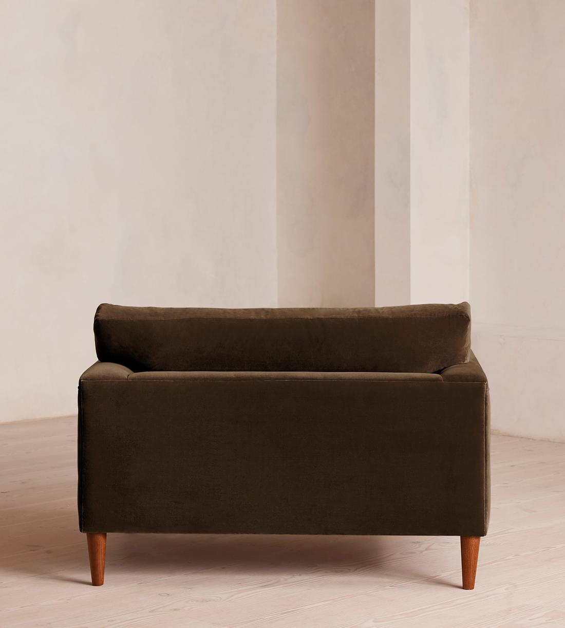 Reya Loveseat - Velvet - Chocolate - Images - Image 4