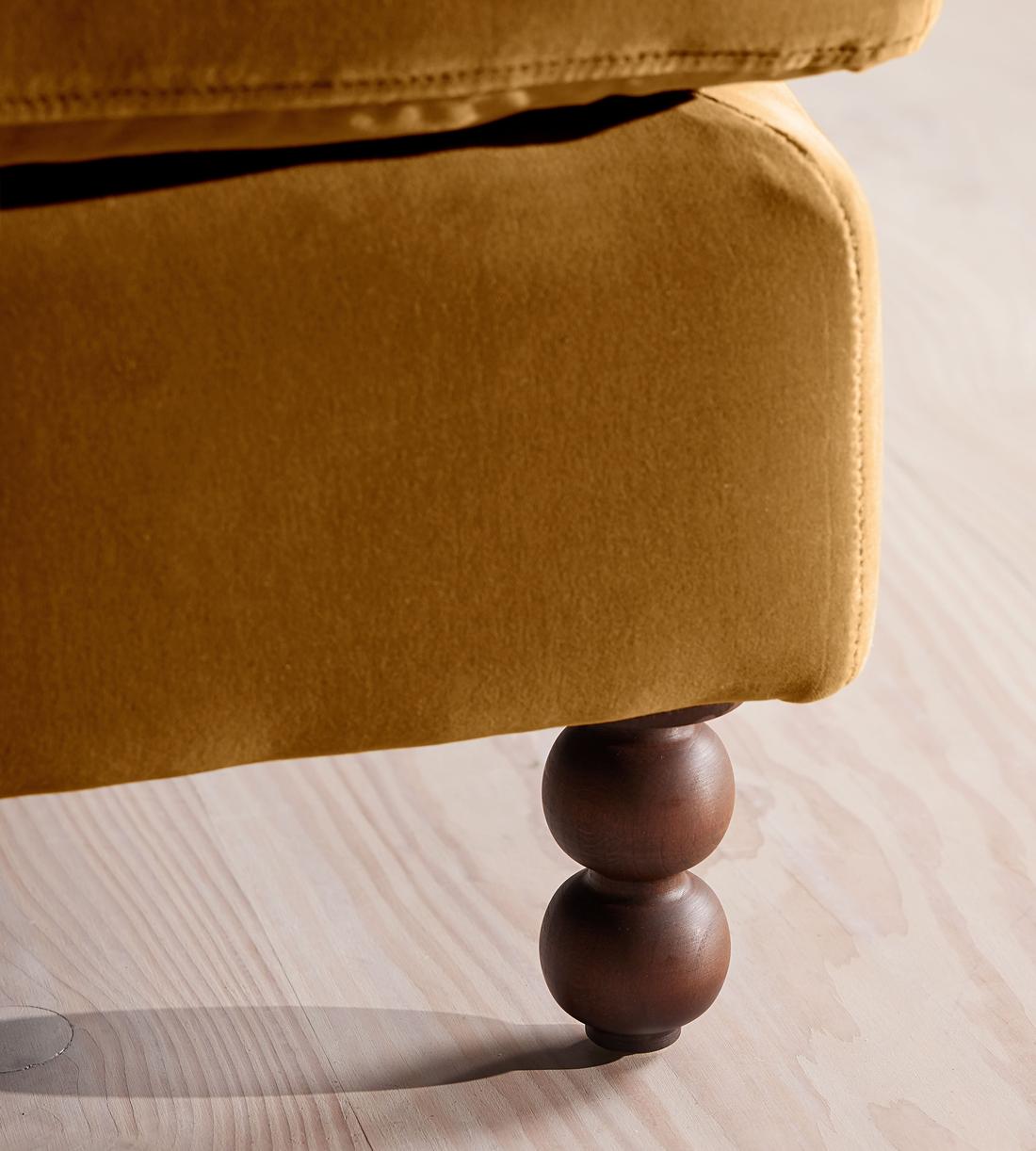 Audrey Rectangle Ottoman - Velvet - Mustard - Images - Image 5