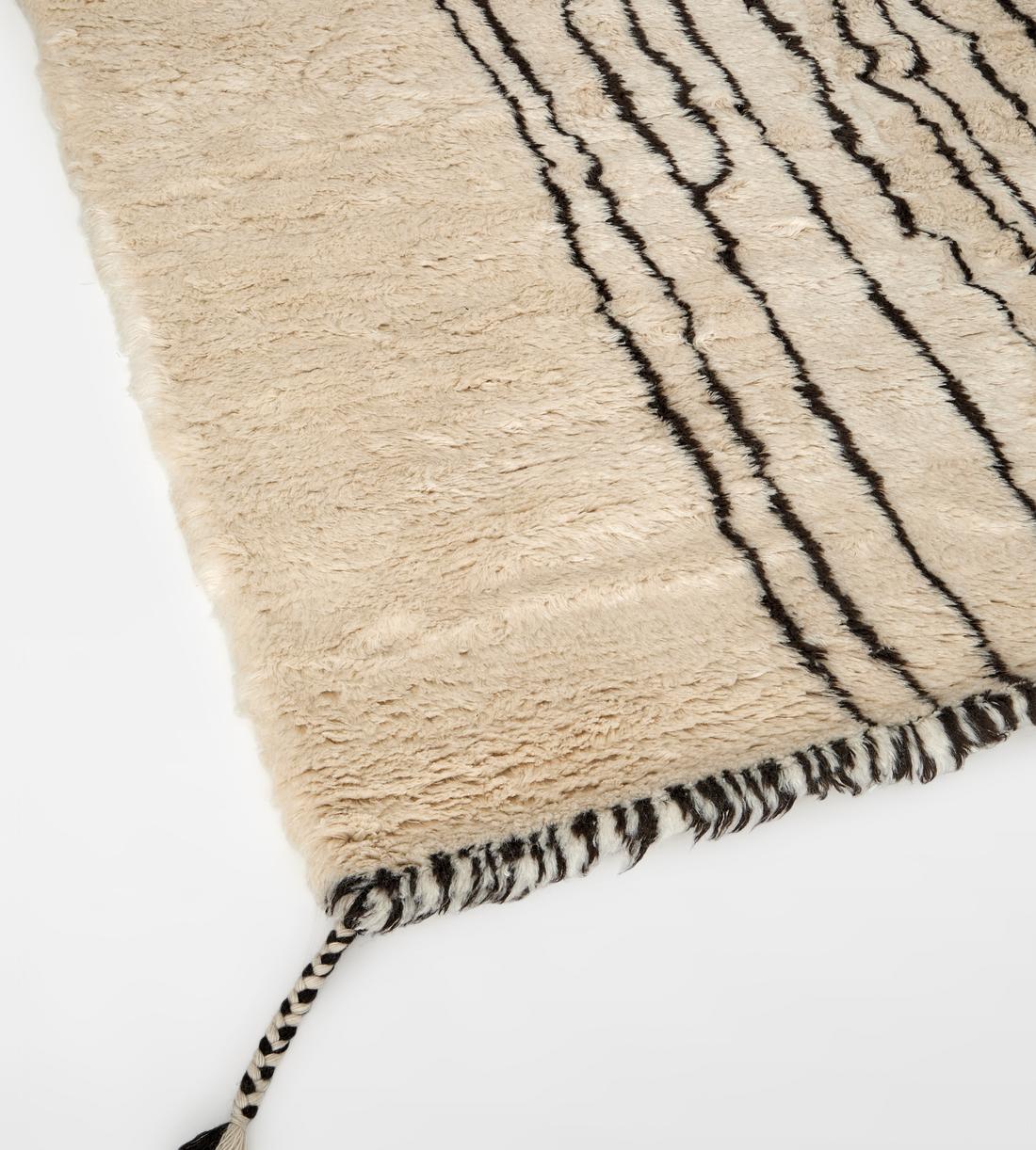 Adagir Rug - 170 x 240cm - Images - Image 3