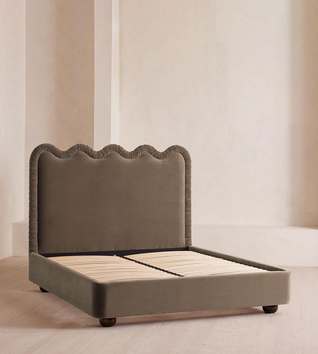 Tristan Bed - King - Velvet - Taupe - Images - Image 3