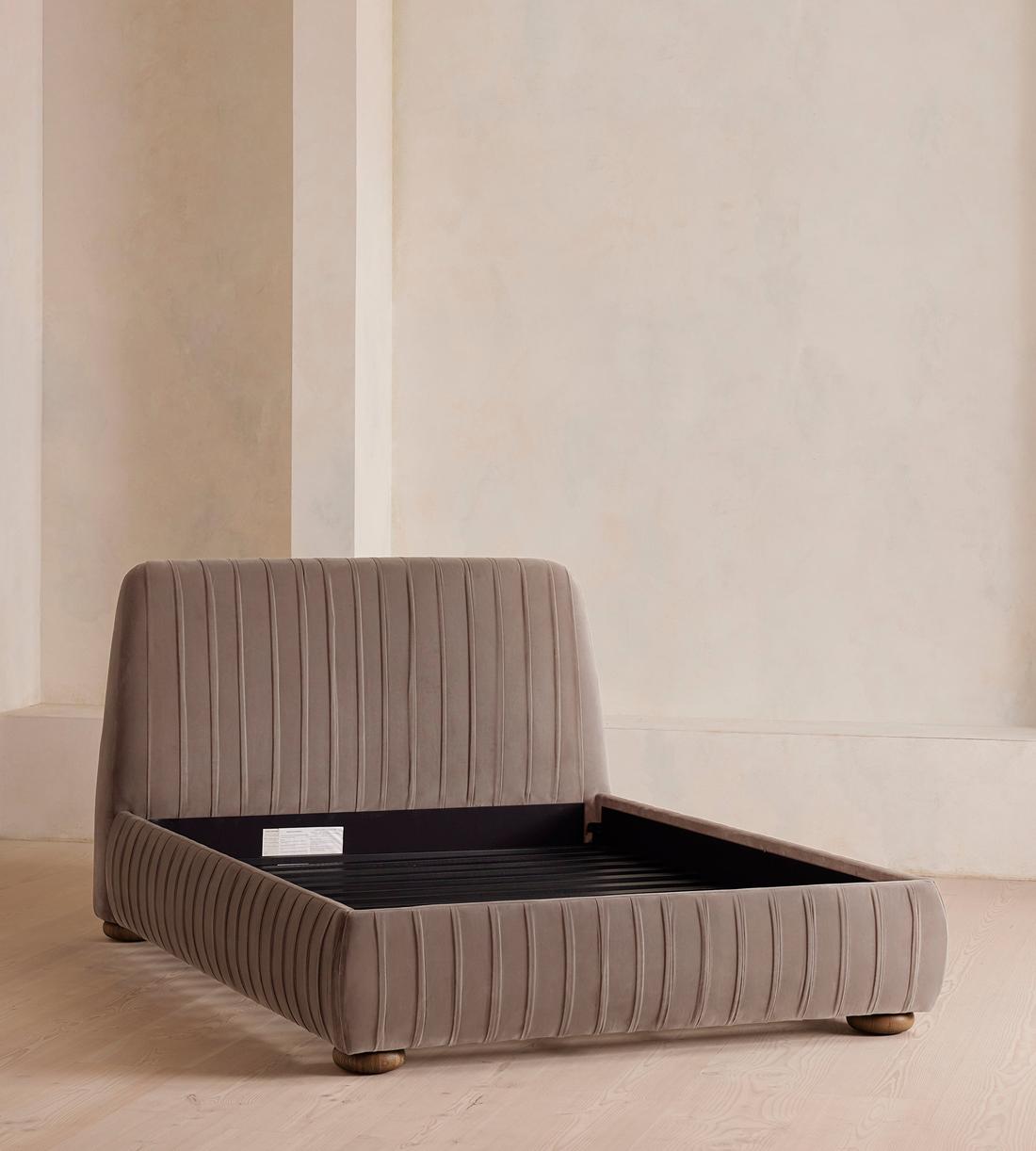 Vivienne Bed - Queen - Velvet - Taupe - US - Images - Image 3