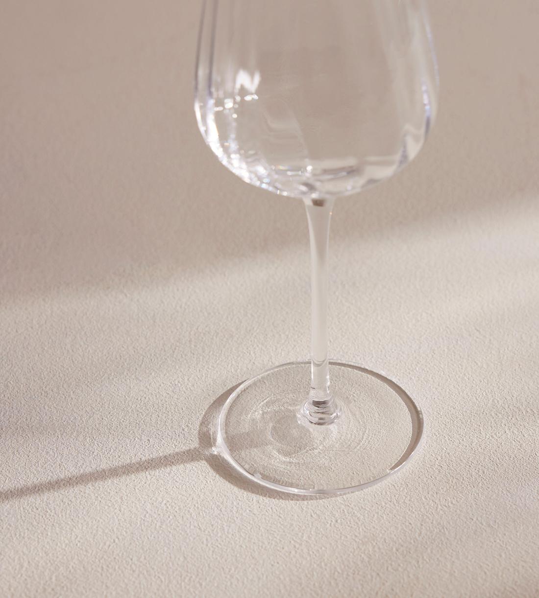 Pembroke White Wine Glass - Set of Four - Images - Image 4