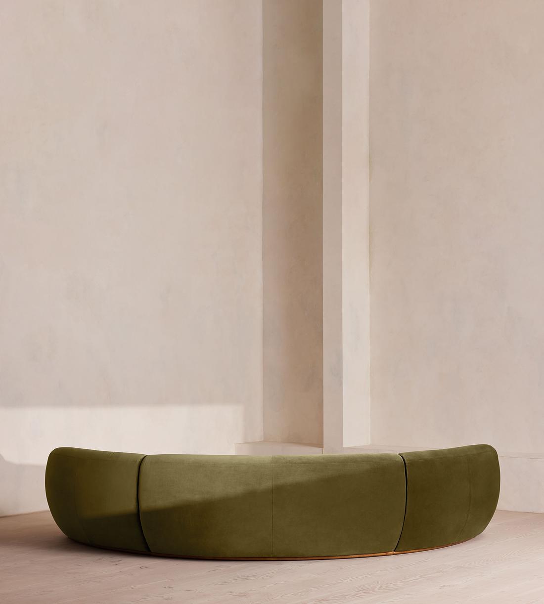 Aline Serpentine Sectional Sofa - Four Seater - Olive Velvet - US - Images - Image 4