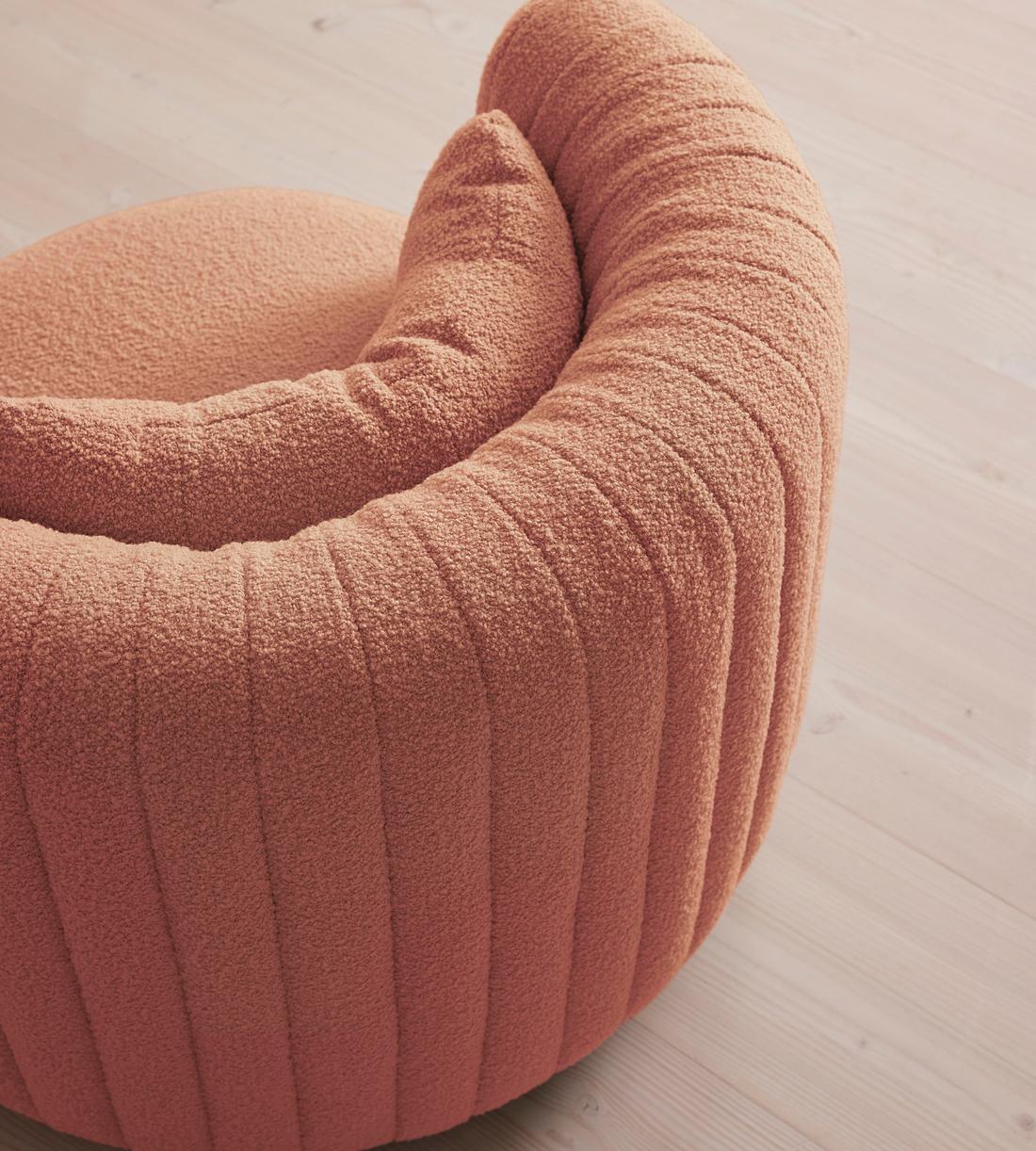 Vivienne Armchair - Textured Wool Boucle - Coral - Images - Image 5