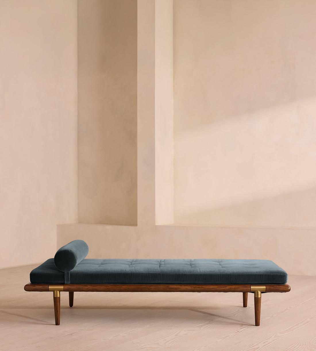 Theodore Daybed - Grey Blue Velvet - US - Listing - Image 2