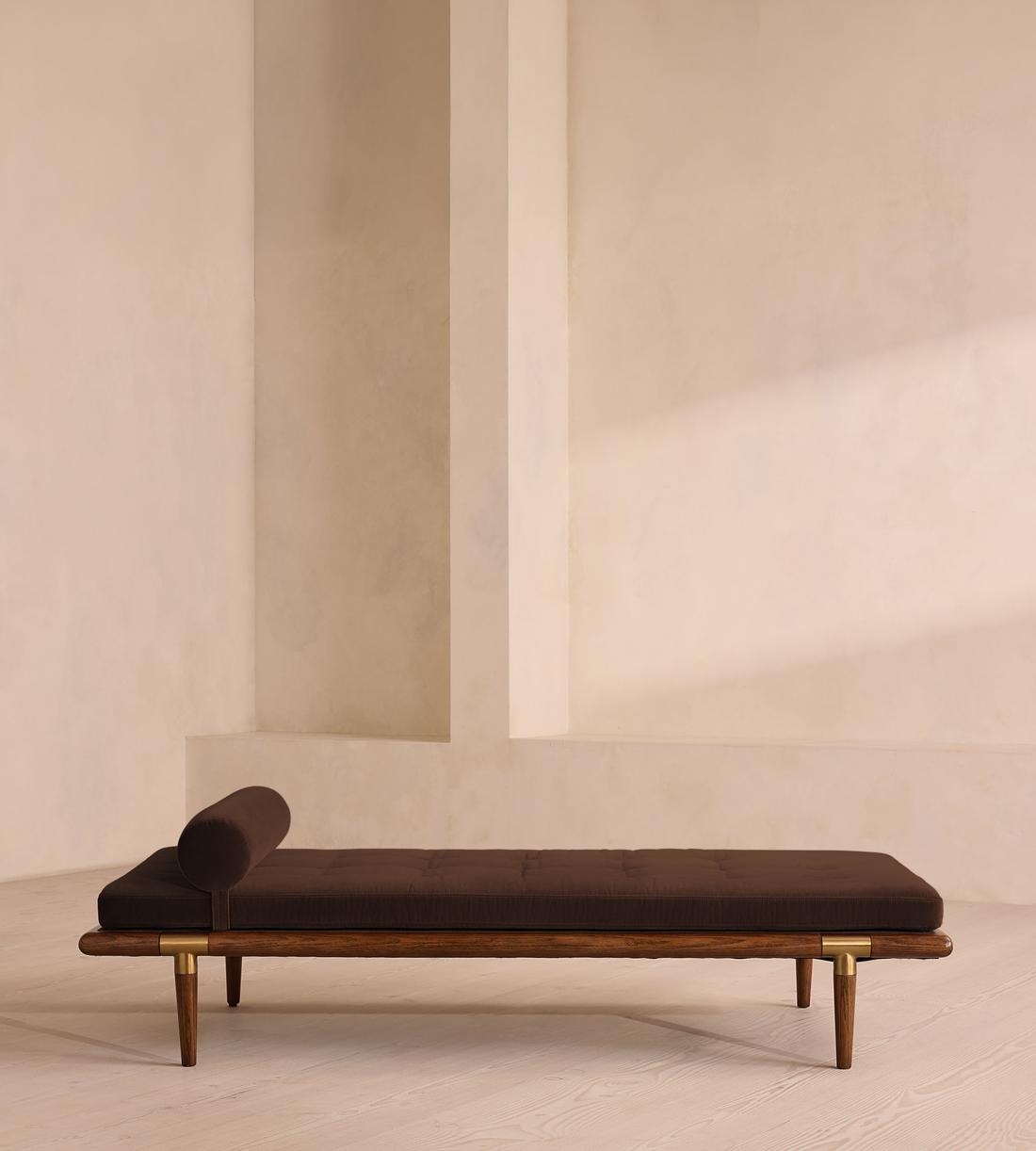 Theodore Daybed - Chocolate Velvet - US - Listing - Image 2