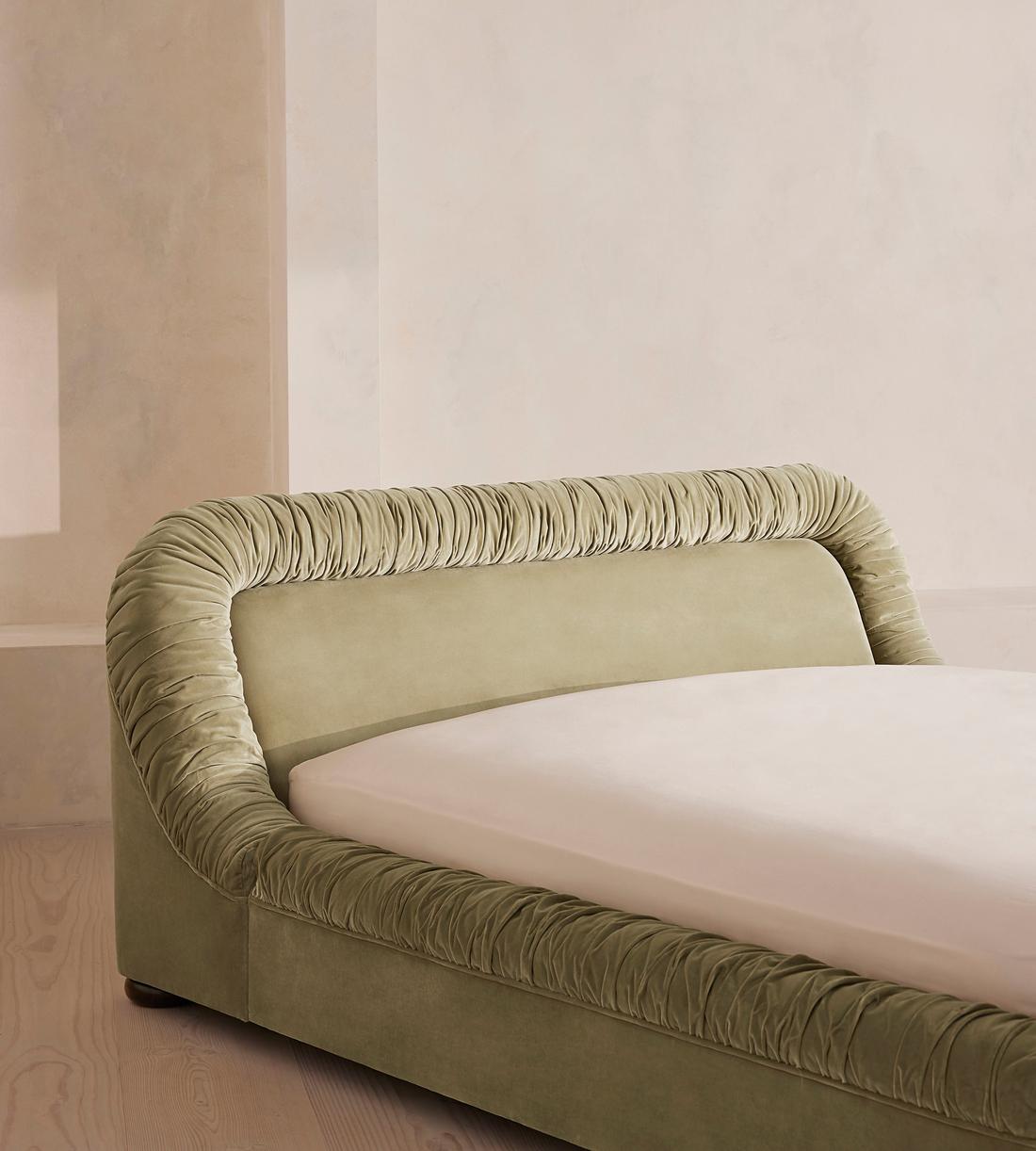 Vara Bed - California King - Velvet - Lichen - US - Images - Image 4