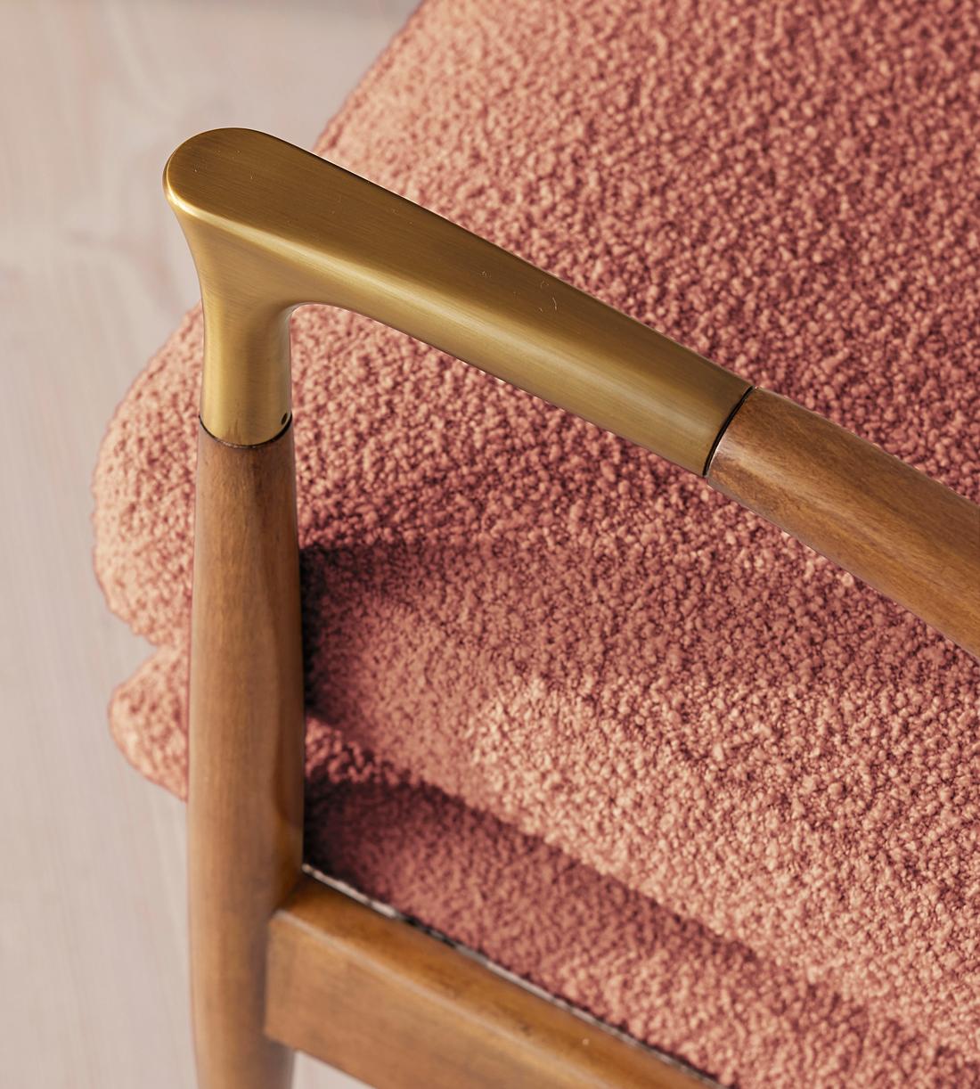 Theodore Oak Armchair - Textured Wool Boucle - Coral - Images - Image 5