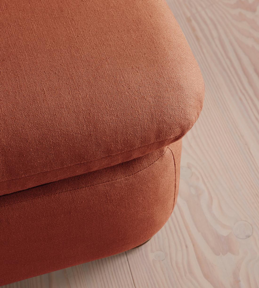 Rava Ottoman - Linen - Sienna - Images - Image 4