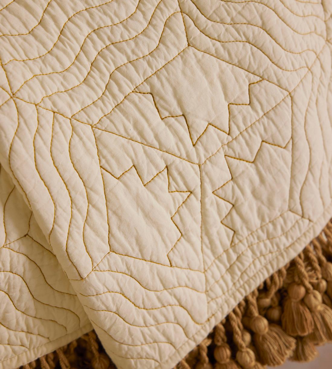 Callington Bedspread - 230 x 230cm - Images - Image 5