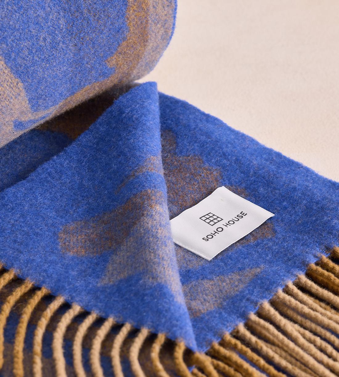 Stetson Throw - Images - Image 4