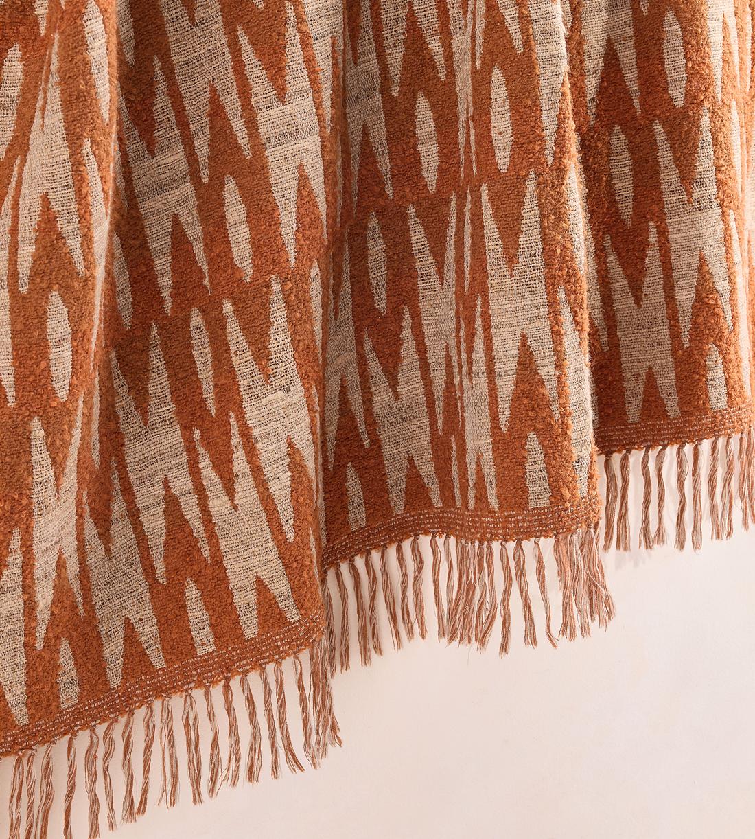 Auden Throw - Images - Image 6
