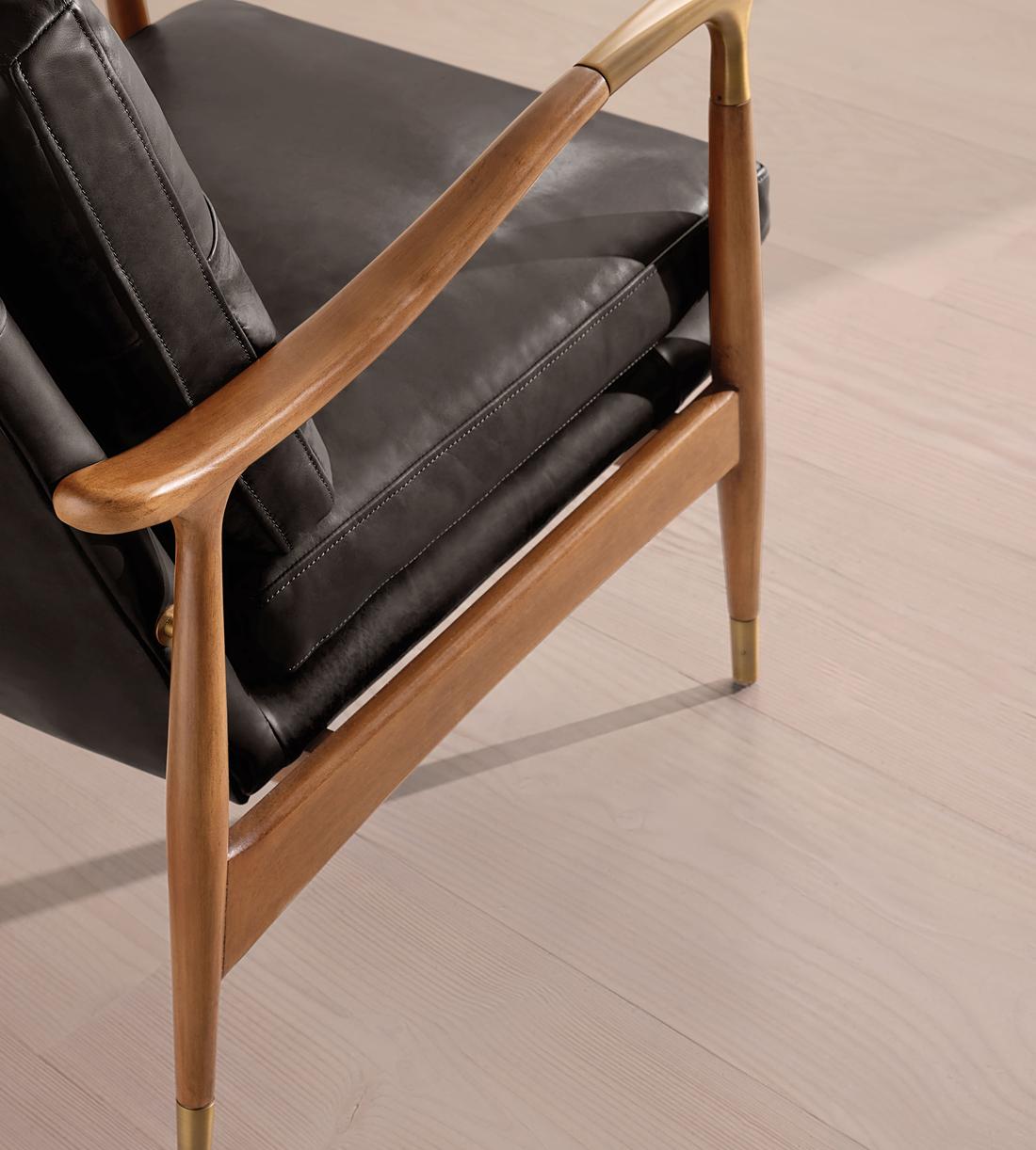 Theodore Oak Armchair - Leather Virtue Black - Images - Image 6