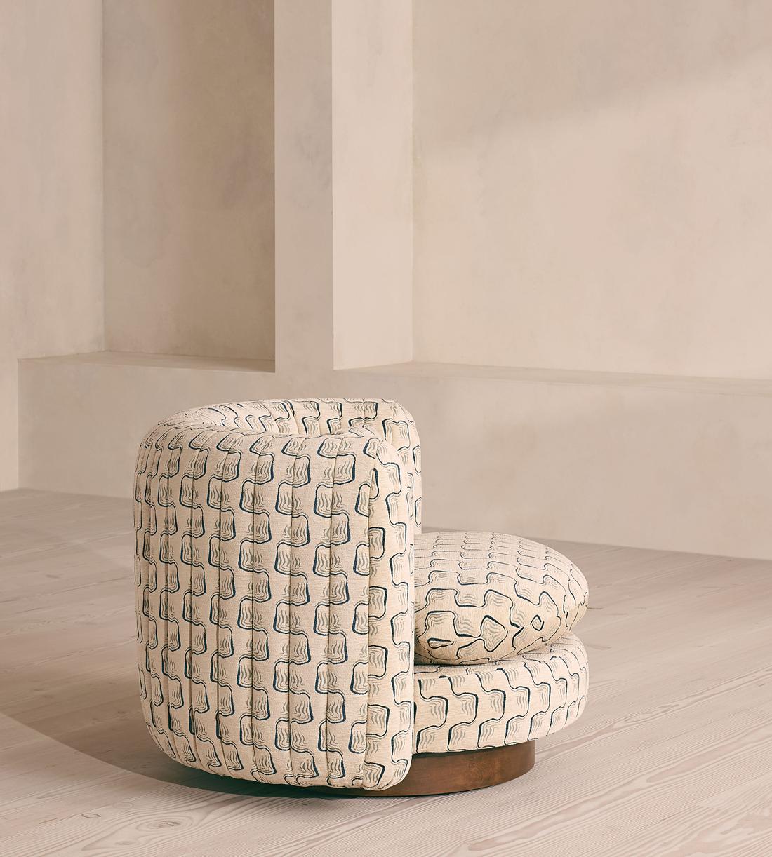 Vivienne Armchair - Theron - US - Images - Image 4