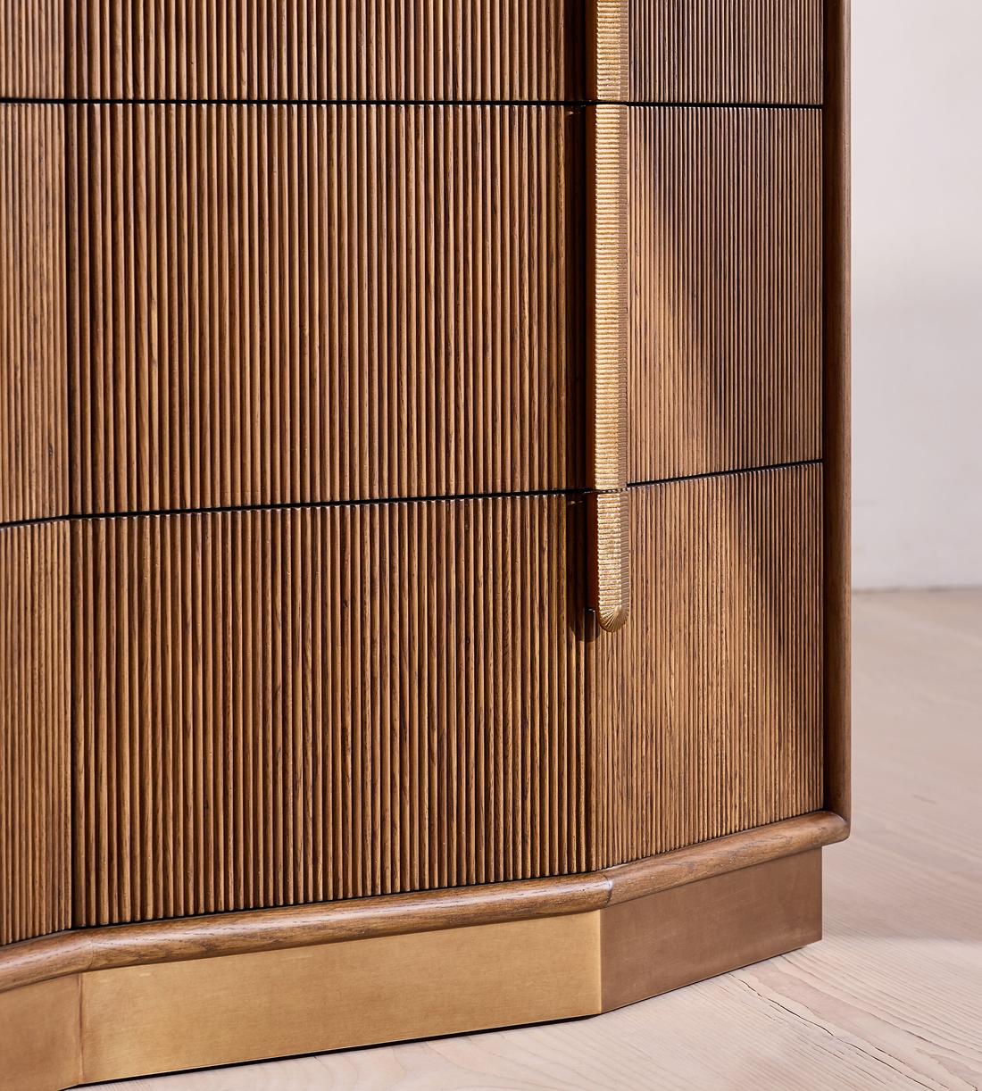 Silvio Six Drawer Dresser - Royal Diana Marble - Images - Image 9
