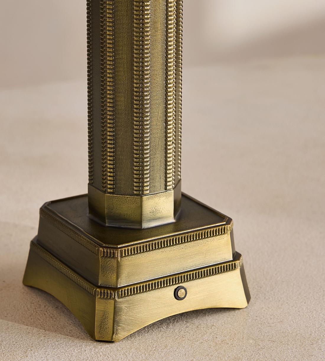 Oxford Portable Lamp - Images - Image 6