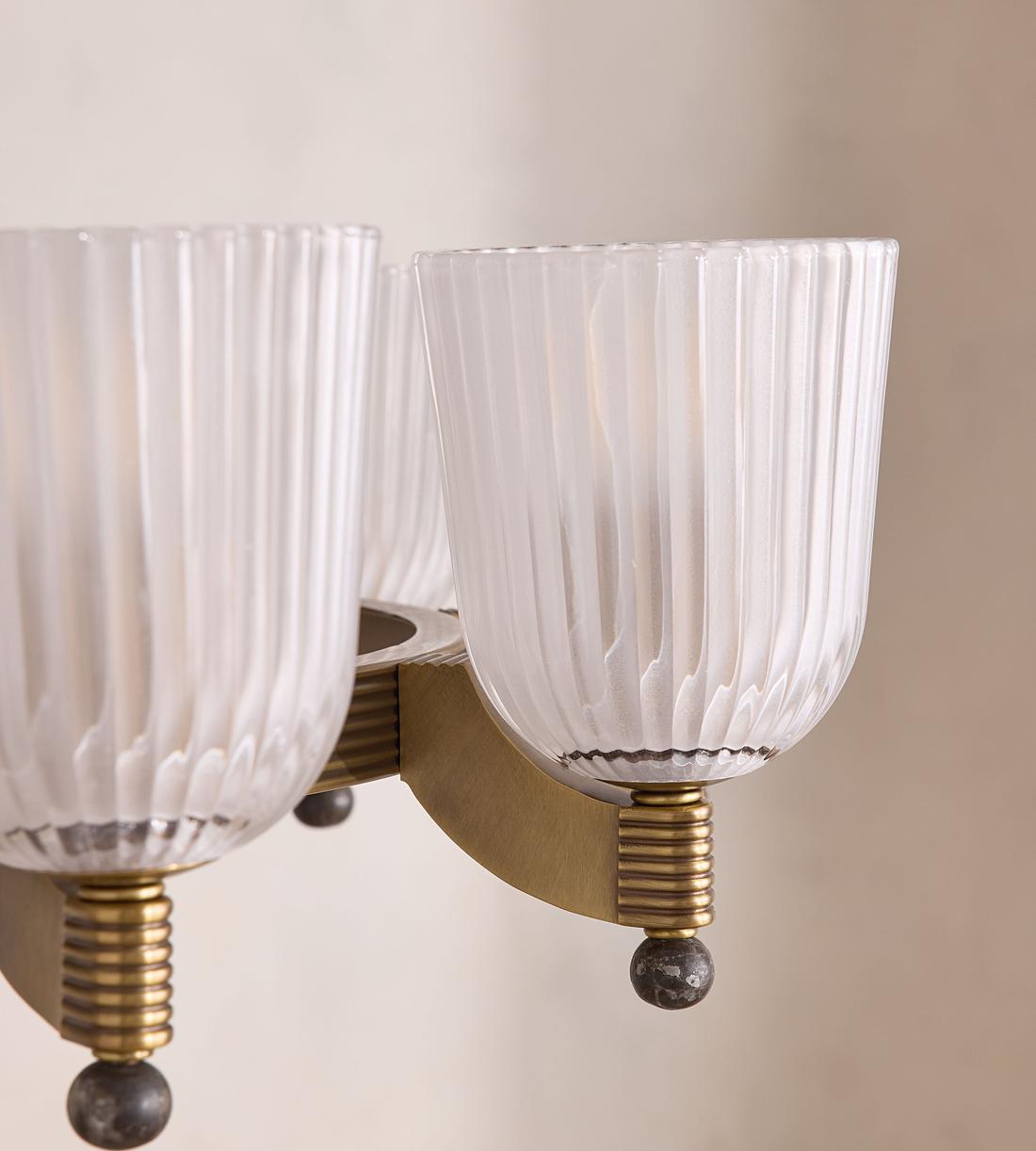 Colette Chandelier - UK - Images - Image 6