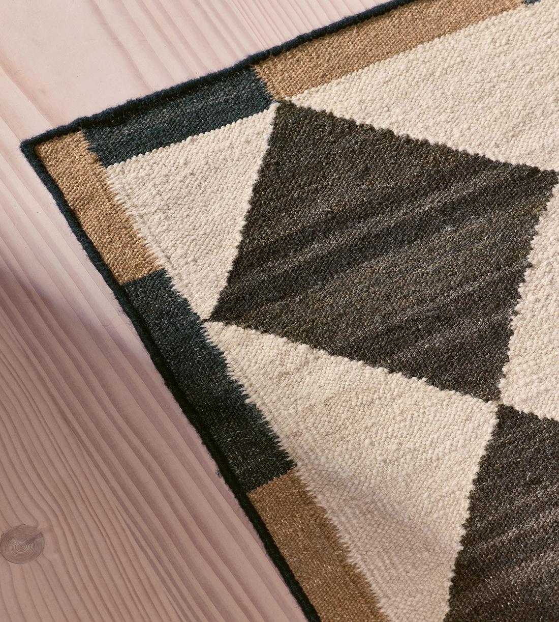 Jethro Rug - Black 270 x 360cm - Images - Image 3