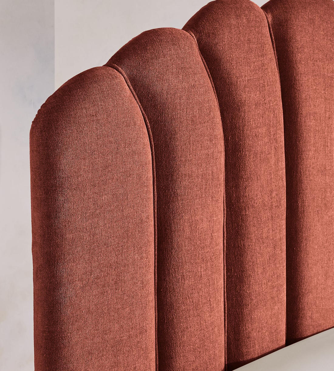 Manette Bed - King - Linen Chenille - Rust - UK - Images - Image 5