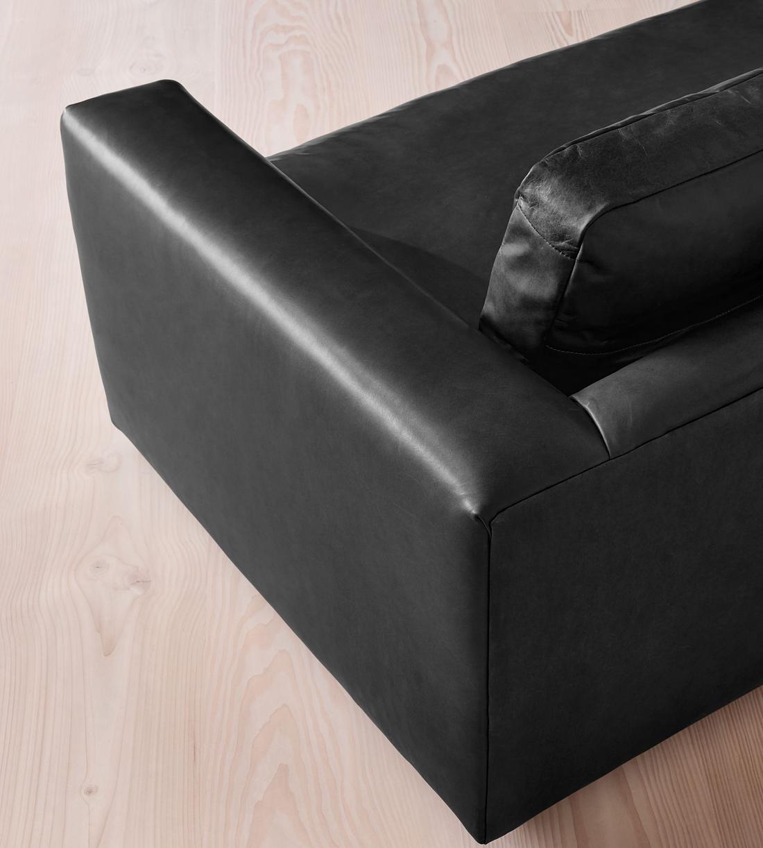 Mossley Three Seater Sofa - Leather - Black - UK - Images - Image 5