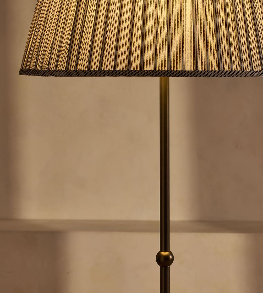 Antero Floor Lamp - Images - Image 4