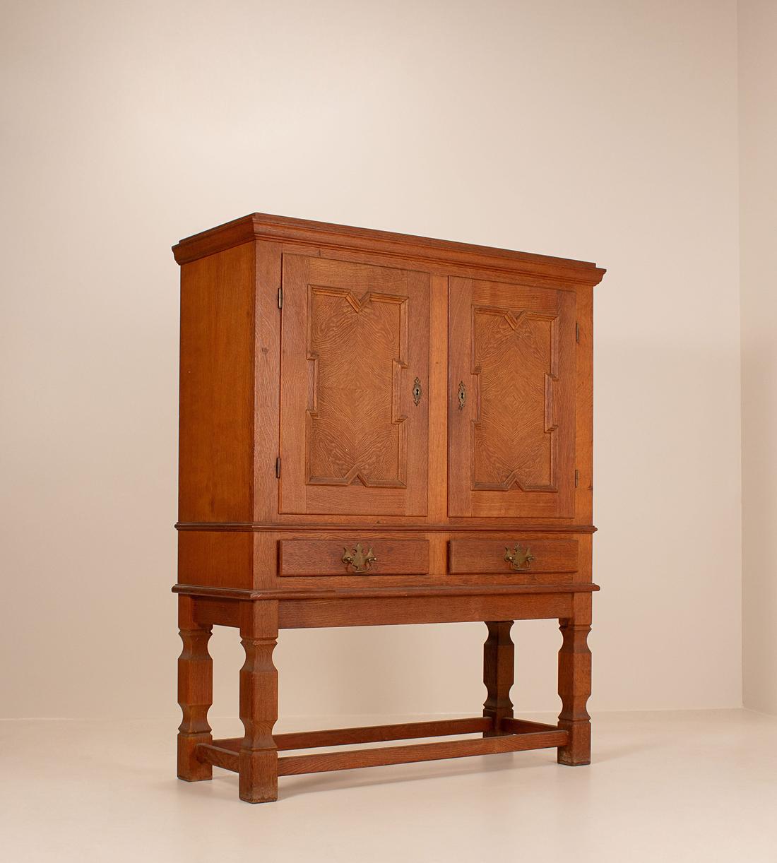 Vintage Mid Century Henning Kjærnulf Drinks Cabinet - Listing - Image 2