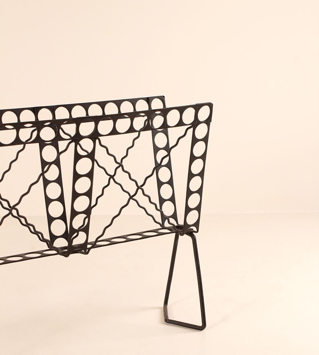 Vintage Magazine Rack - Iron - Images - Image 4