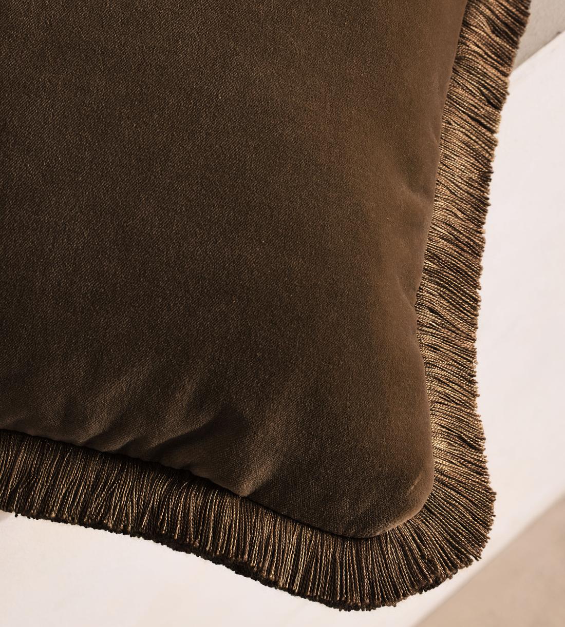 Margeaux Oblong Cushion - Chocolate - Images - Image 4