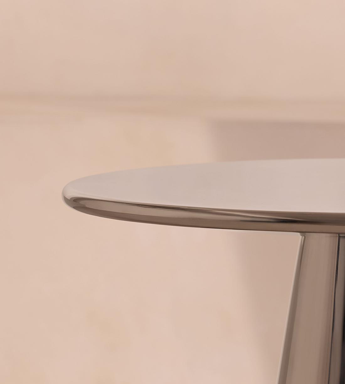 Lustro Side Table - Images - Image 7