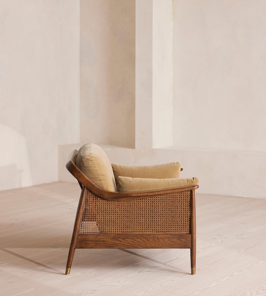 Atlanta Loveseat - Velvet - Camel - US - Images - Image 3