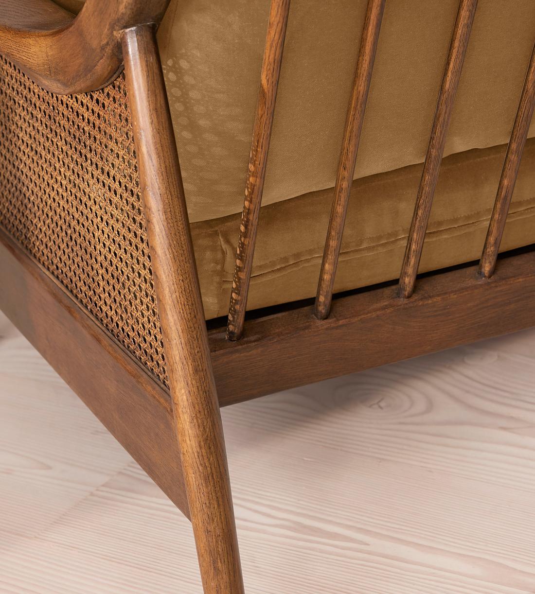 Atlanta Loveseat - Velvet - Camel - US - Images - Image 5