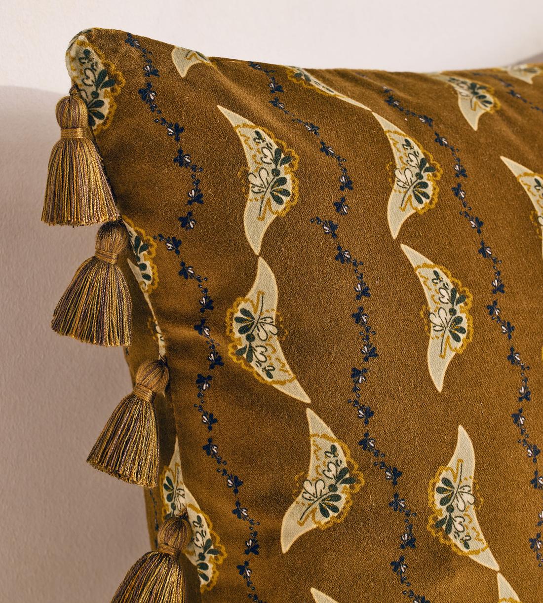 Deklan Square Cushion - Images - Image 5