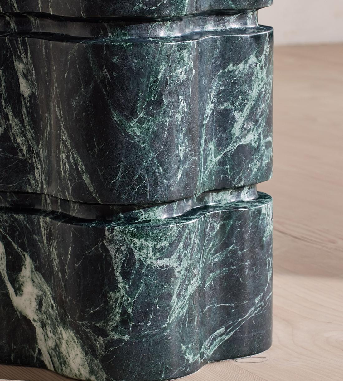 Kahlo Side Table - Verde Alpi Marble - Images - Image 4