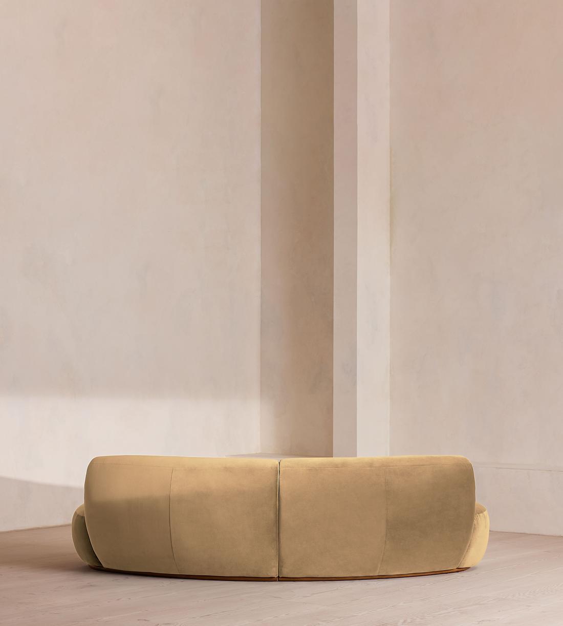 Aline Serpentine Sectional Sofa - Three Seater - Camel Velvet - US - Images - Image 4