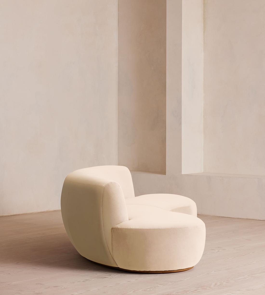 Aline Serpentine Sectional Sofa - Three Seater - Porcelain Velvet - US - Images - Image 3