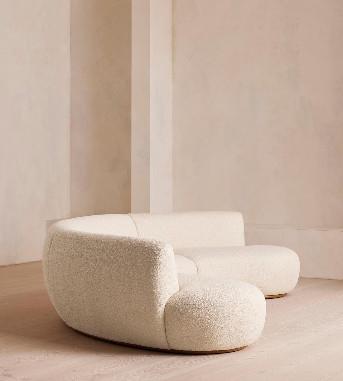 Aline Serpentine Sectional Sofa - Four Seater - Natural Boucle - US - Images - Image 3