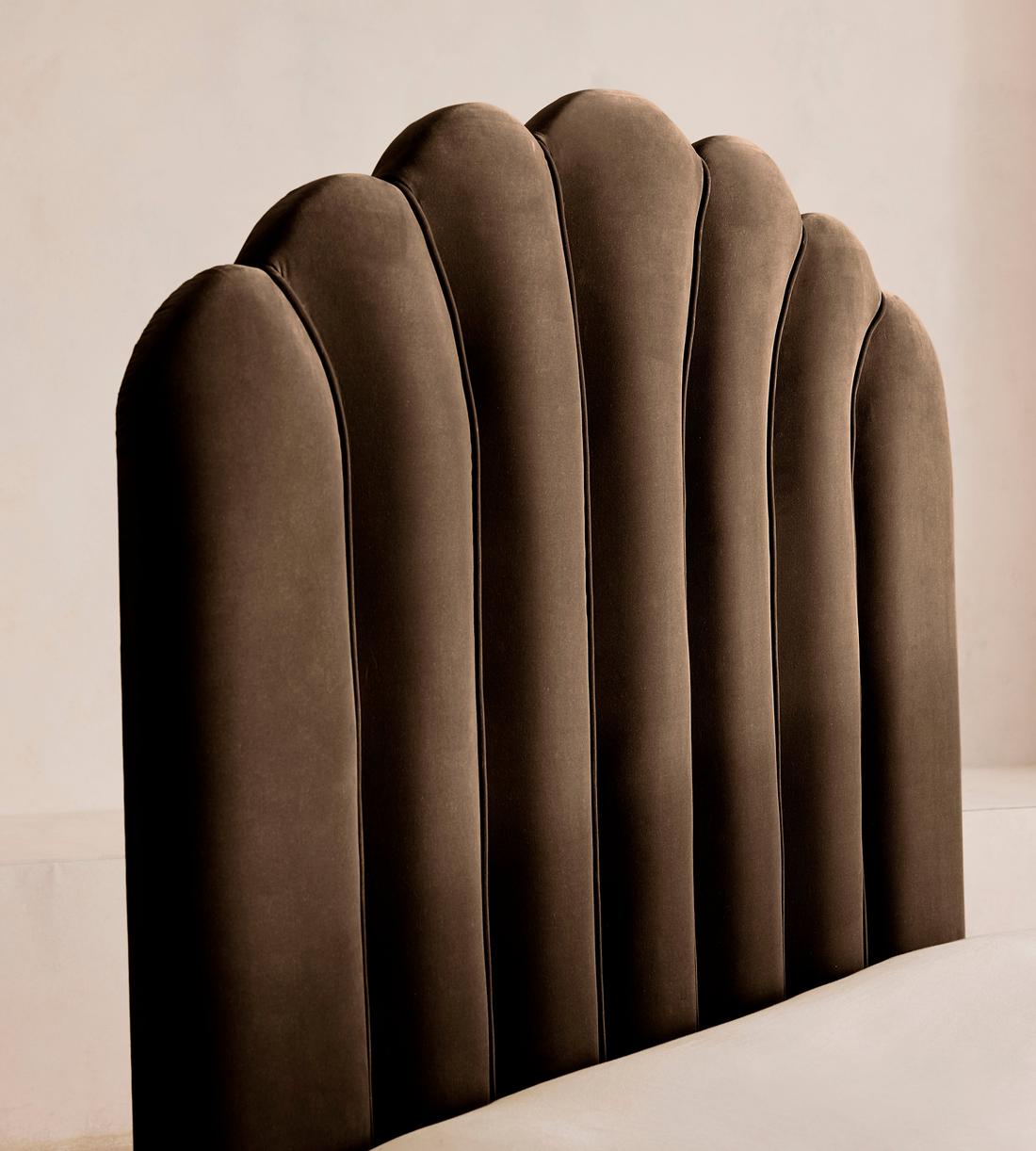 Manette Bed - King - Velvet - Chocolate - Images - Image 3