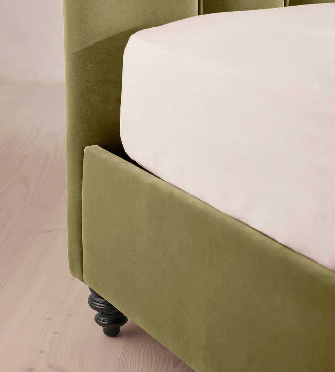 Manette Bed - King - Velvet Lichen - Images - Image 4