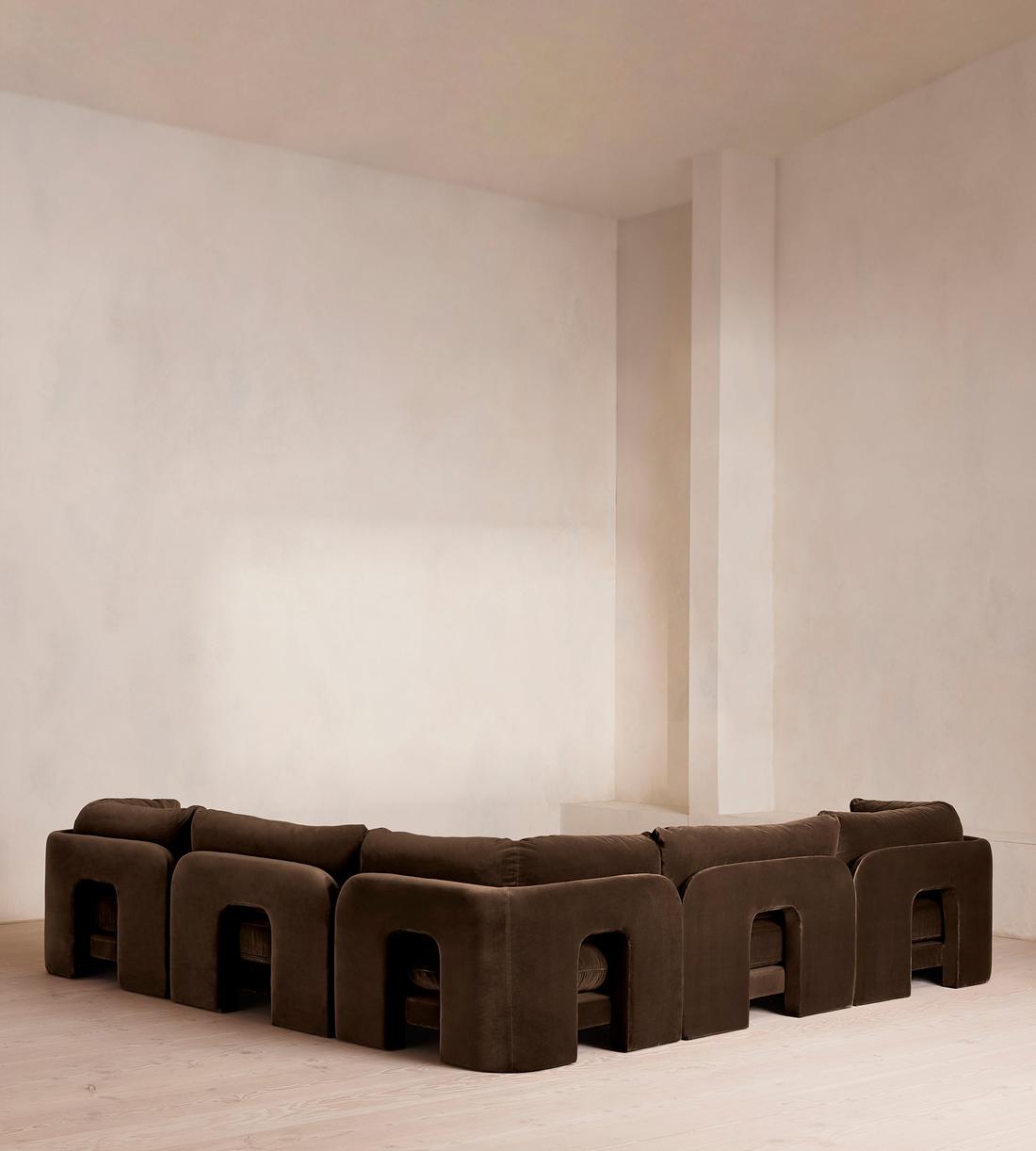 Odell Deeper Sit Sectional Sofa - Corner Sofa - Velvet - Chocolate US - Images - Image 4