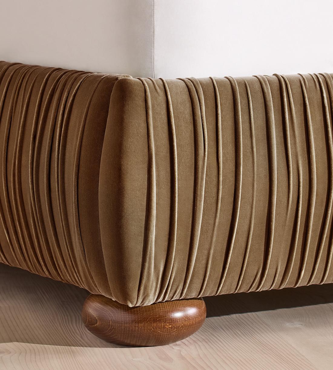 Blair Bed - King - Velvet - Truffle - US - Images - Image 5