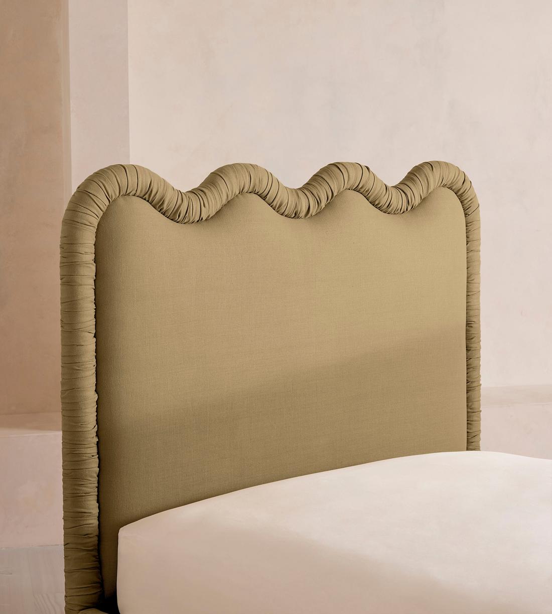 Tristan Bed - King - Linen - Wheat - US - Images - Image 4