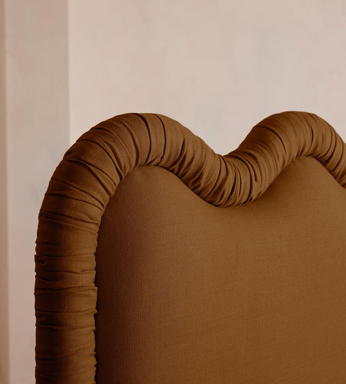 Tristan Bed - Queen - Linen - Terracotta - US - Images - Image 3
