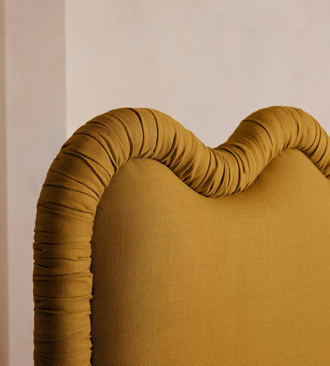Tristan Bed - King - Linen - Turmeric - US - Images - Image 3