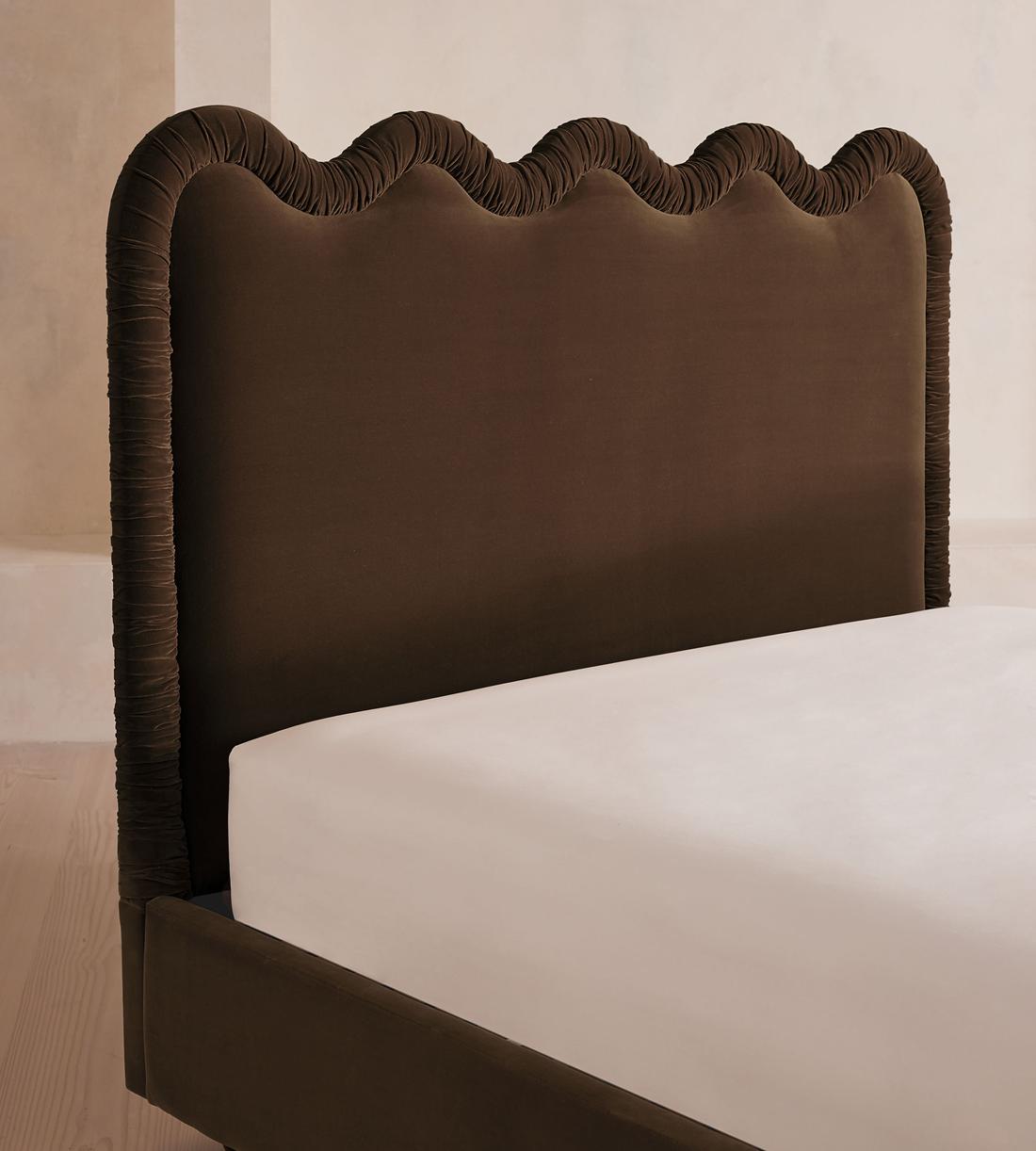 Tristan Bed - King - Velvet - Chocolate - US - Images - Image 4
