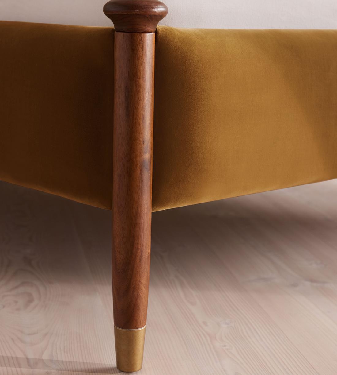 Paolo Bed - Queen - Velvet - Mustard - US - Images - Image 5