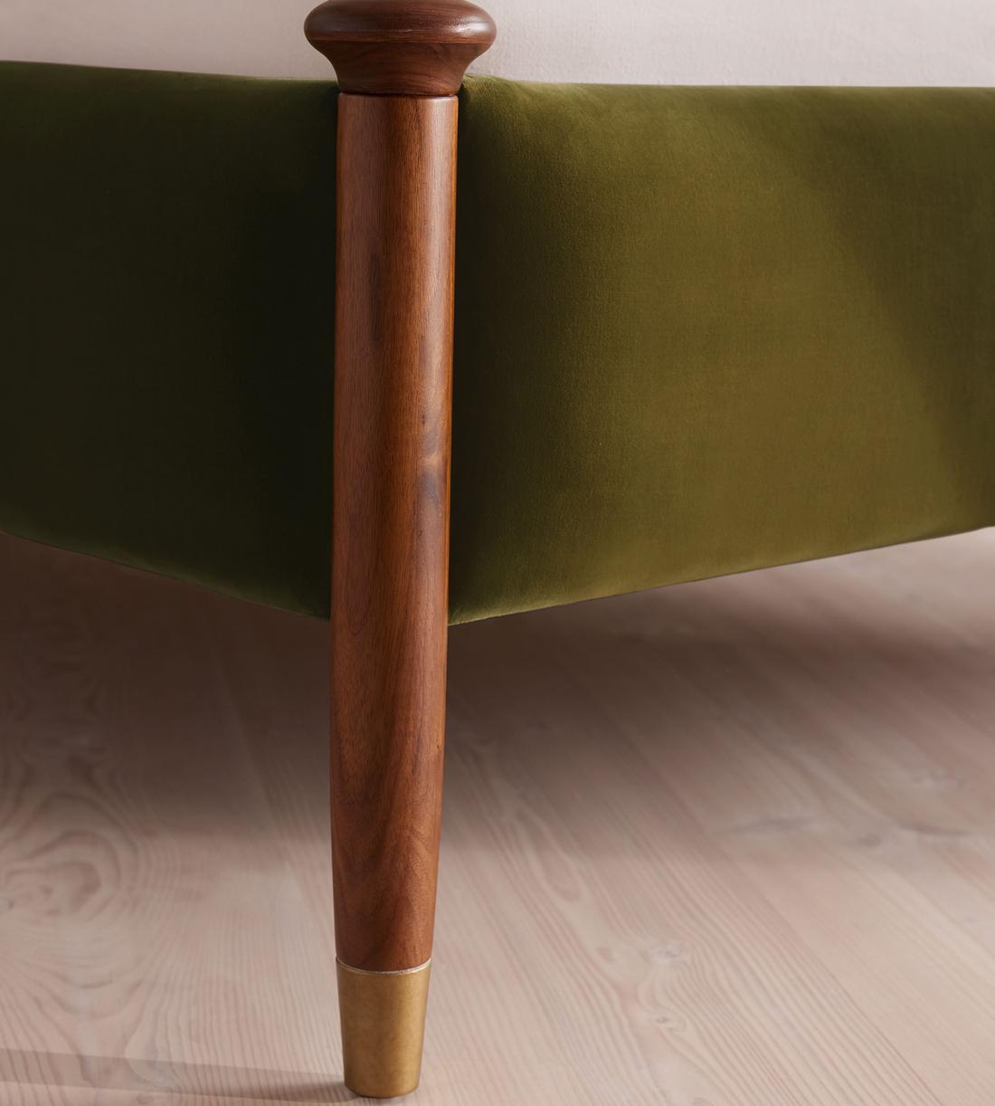 Paolo Bed - Queen - Velvet - Olive - US - Images - Image 5