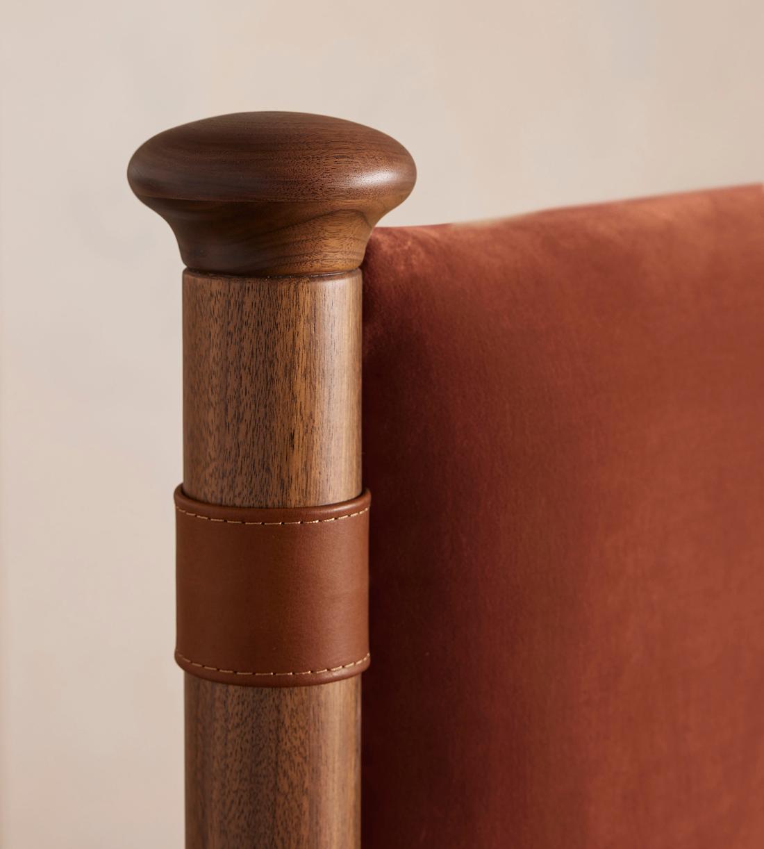 Paolo Bed - Queen - Velvet - Rust - US - Images - Image 4