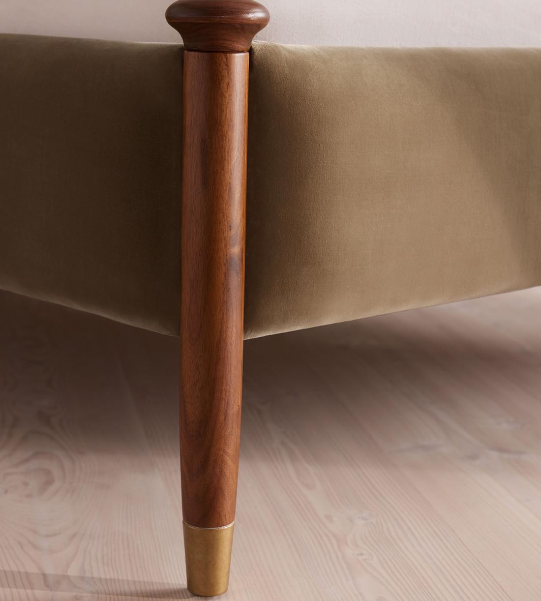 Paolo Bed - Full - Velvet - Truffle - US - Images - Image 5