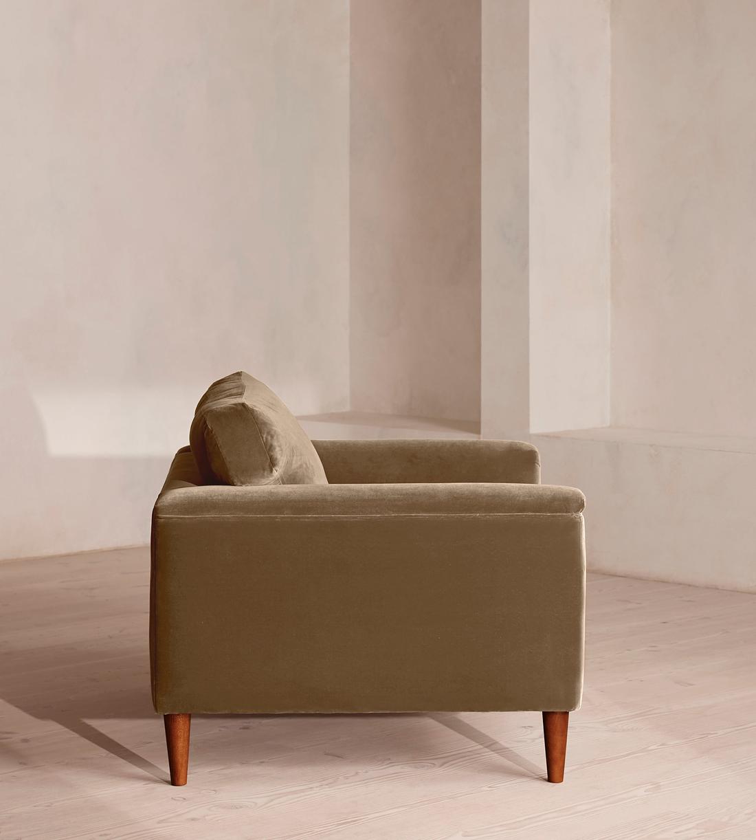 Reya Loveseat - Velvet - Truffle - UK - Images - Image 3