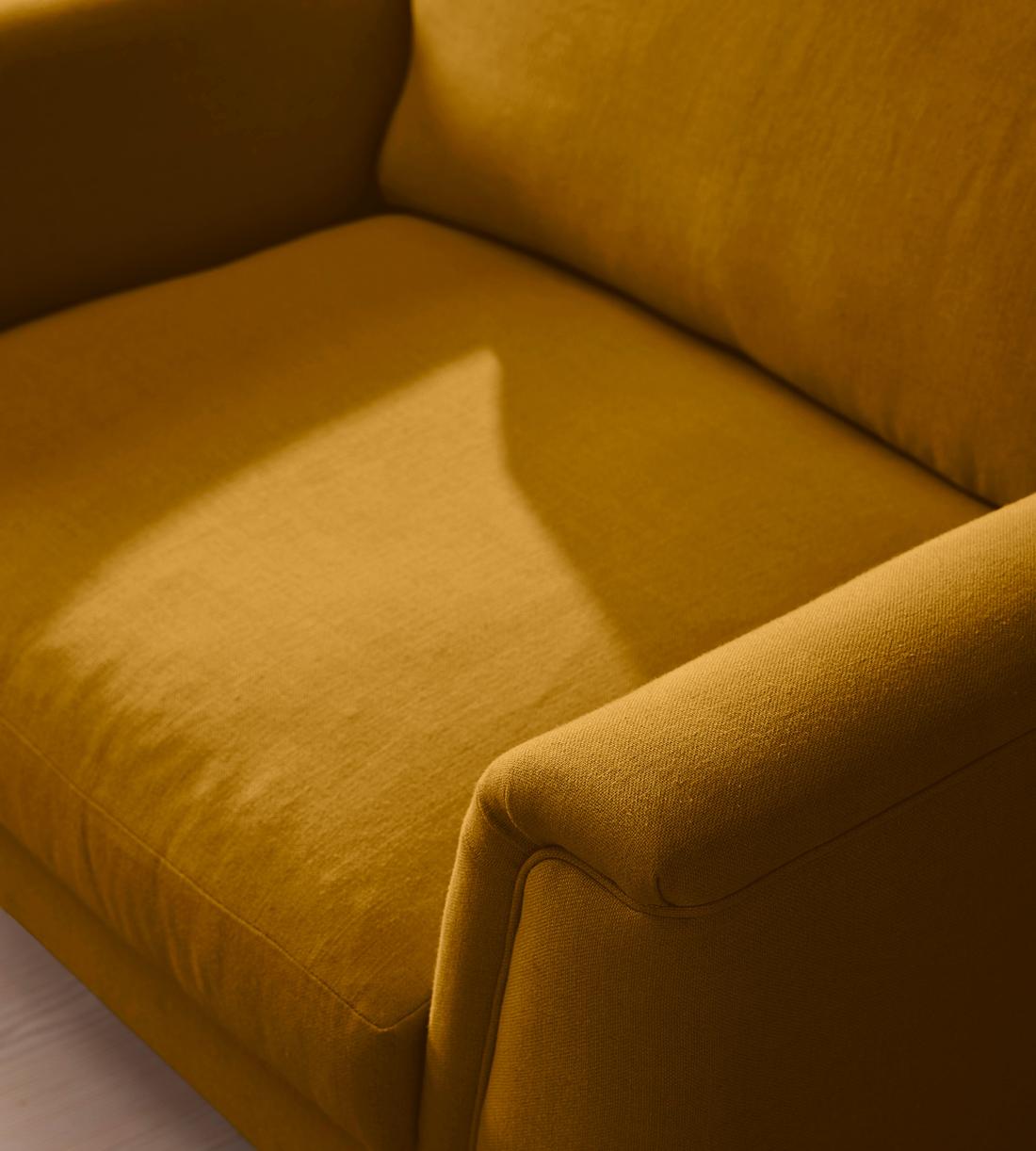 Reya Loveseat - Linen - Turmeric - US - Images - Image 5